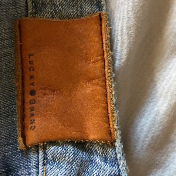 Lucky Brand jeans. Barely worn, comfortable - Picture 4 of 5